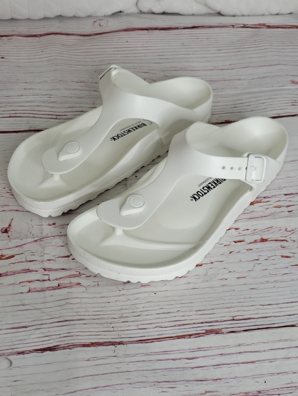 Birkenstock White Rubber Thong Sandals with Buckle Size 40 - Picture 2 of 6